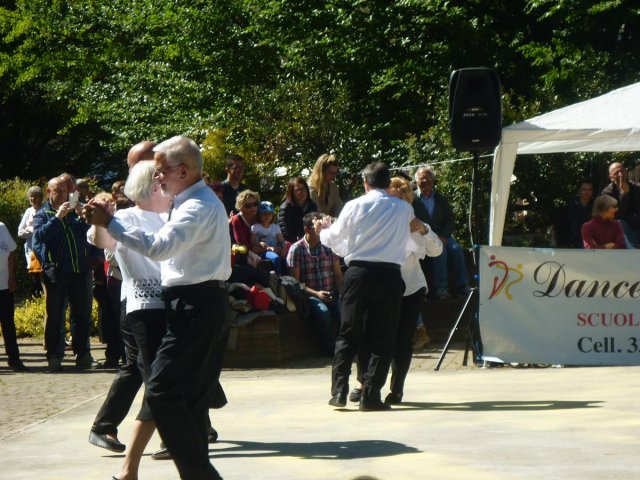 Gli Spettacoli - Dance On The Road - Festa 25 Aprile 2016
